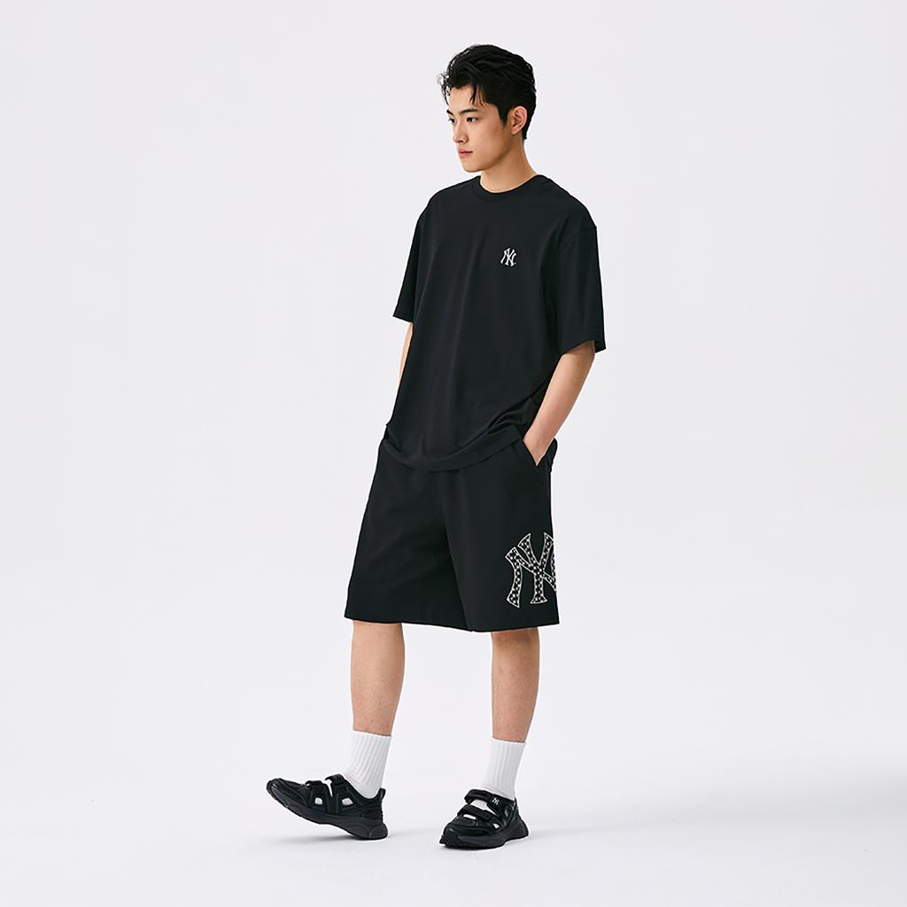 Новая футболка MLB New York Yankees Базовая коллекция SS25 Унисекс Черная 3ATSB5053-50BKS