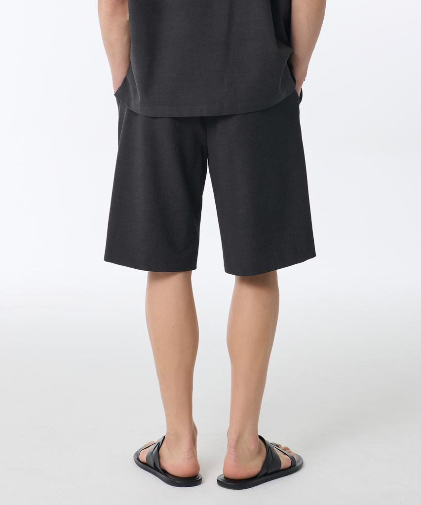 MUSINSA STANDARD Seersucker One-Pleat Wide Banding Shorts [Gray]