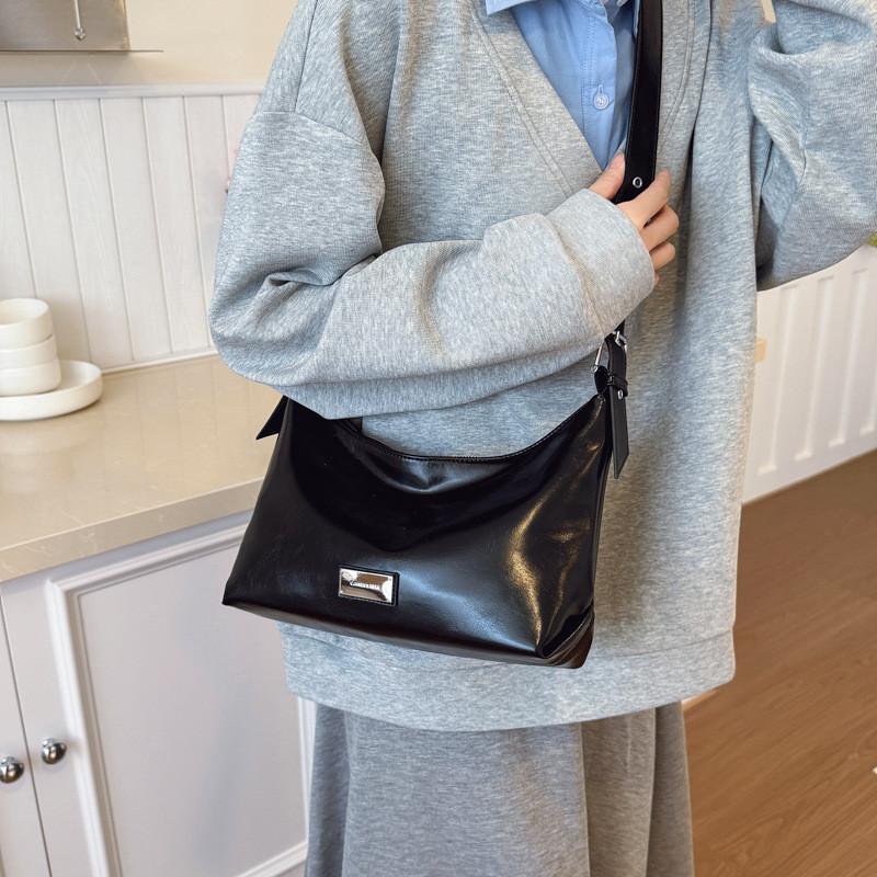 Minimalist Pu Compact Crossbody Bag For Women With Inner Pockets For Daily Outfits