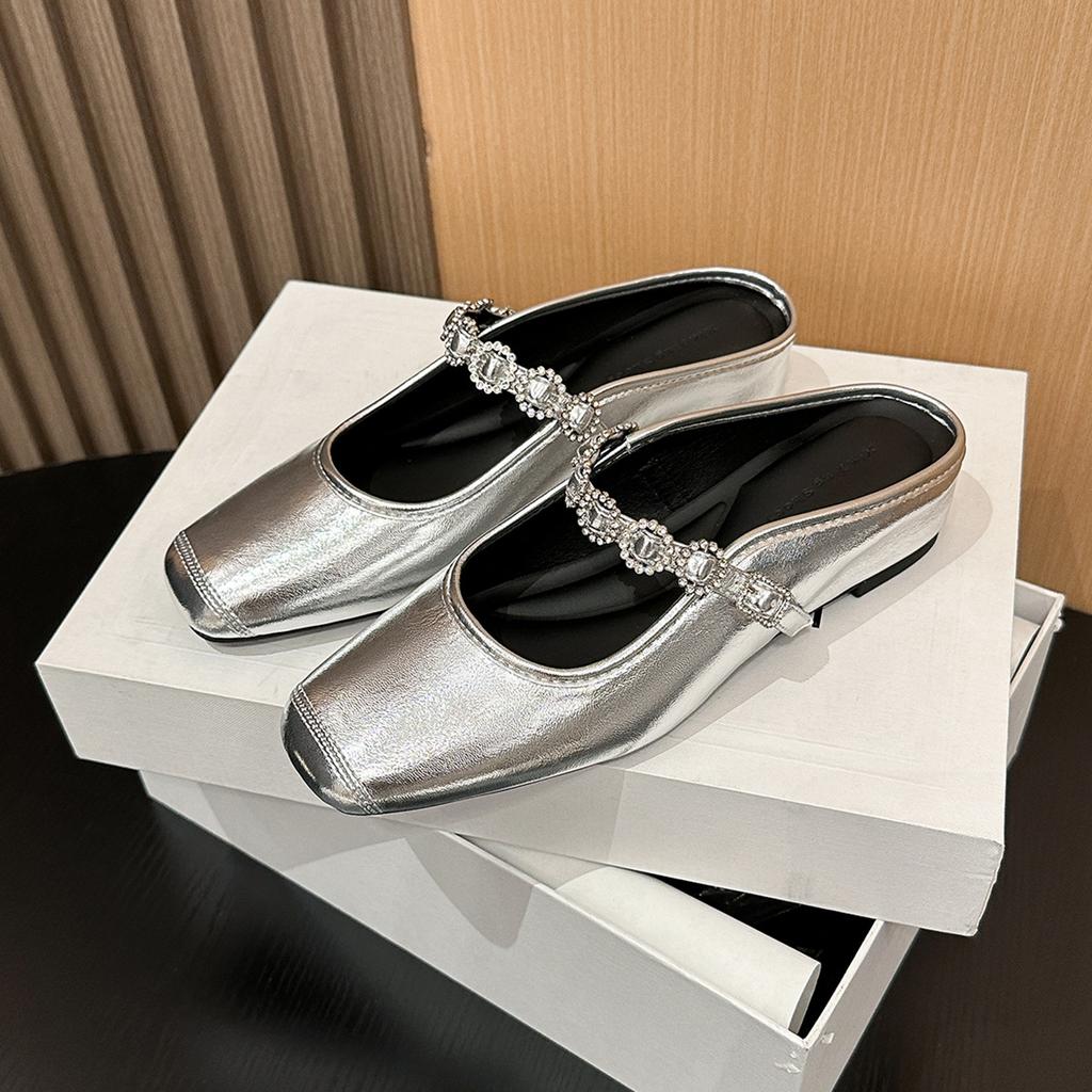 796-16 Xiaoxiangfeng Square Head Inner Height-increasing Single Shoes, New Bag Head Single Shoes, Women's Metal Flower Buckle, Middle Heel and Empty