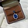 Серьги-гвоздики с культивированным драгоценным камнем, ожерелья, ретро-набор из трех предметов украшений в стиле легкой роскоши