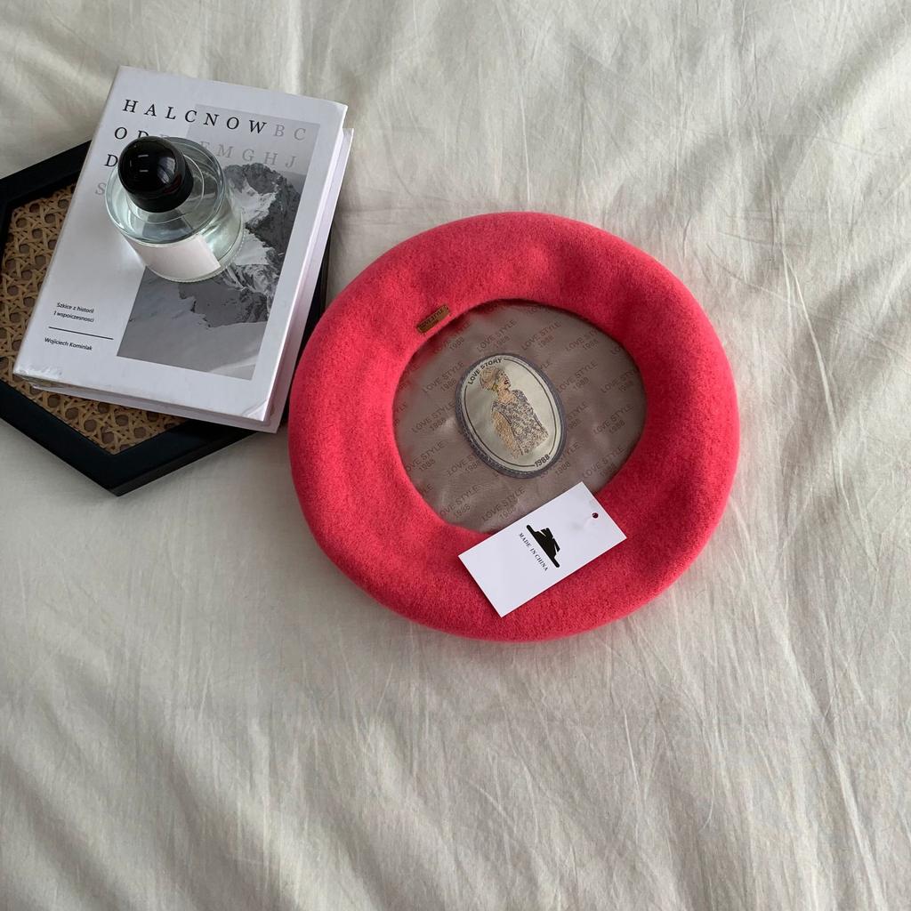 Autumn and Winter Classic Wool Beret Women's Leather Label British Retro Painter Hat Fashion