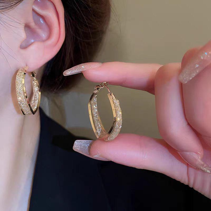 Женские двухслойные серьги из циркония — легкая роскошь, нишевый дизайн, ориентированный на темперамент, холодный стиль, смелое заявление.