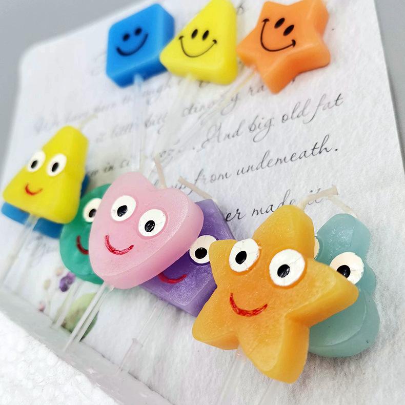 Персонализированная свеча-украшение на день рождения «Улыбка» Атмосфера Детская Творческая Свеча на день рождения с узором «Улыбающееся лицо»