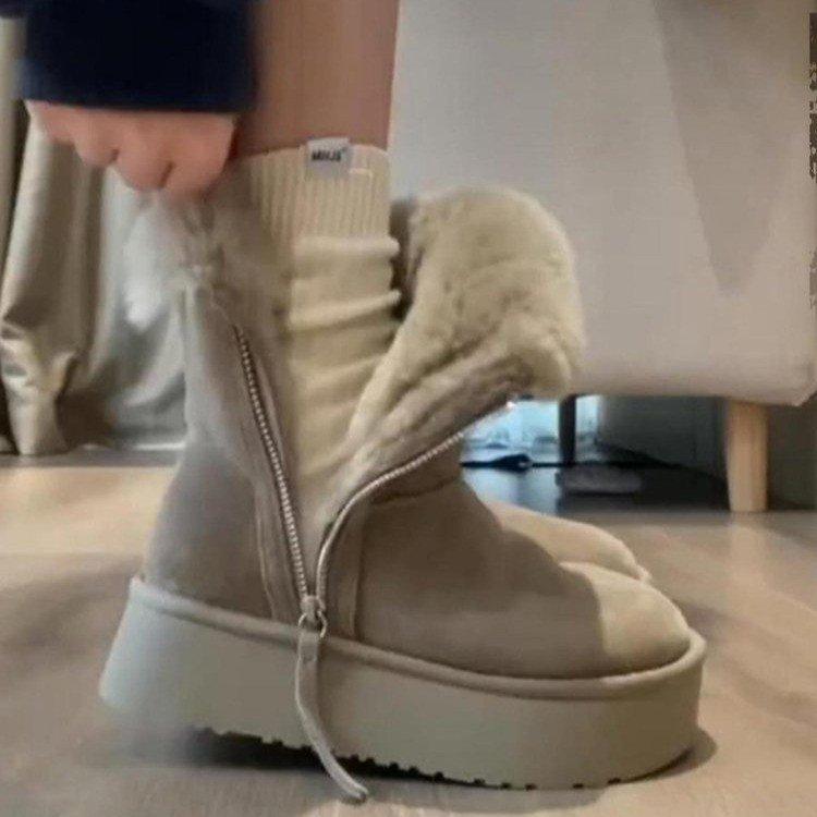 Женские зимние ботинки из плотного хлопка 2025 Новые утепленные теплые меховые интегрированные короткие ботинки на молнии с утолщенной подошвой