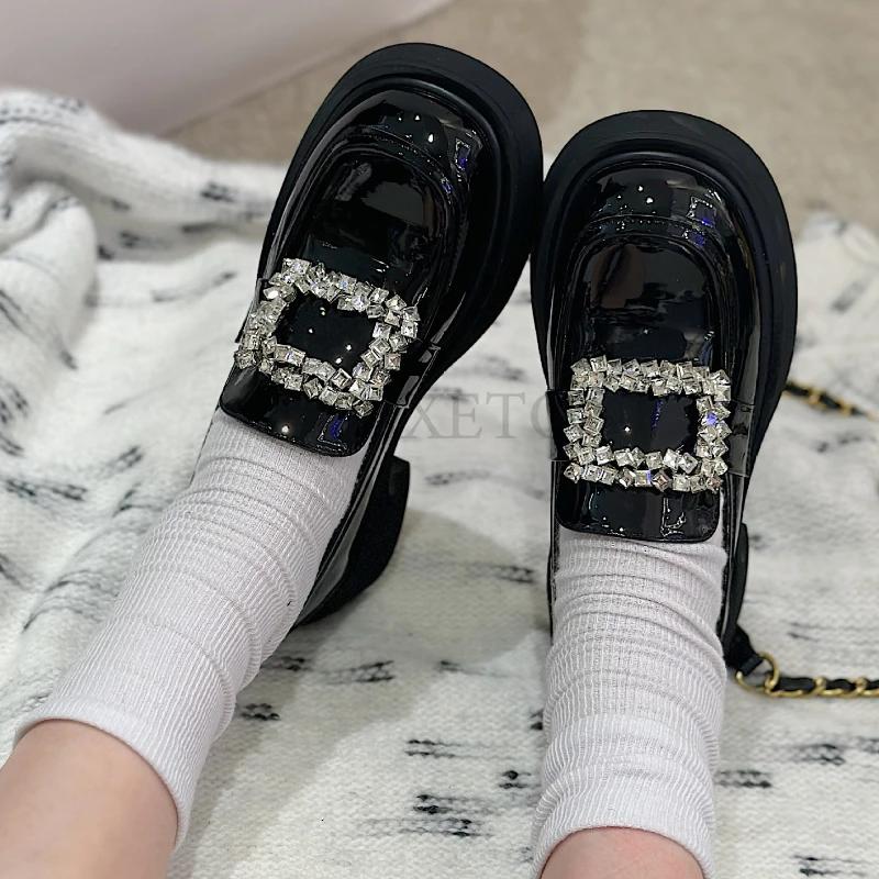 Низкие толстые каблуки Лоферы Женские Маленькие кожаные туфли Лолита Женские оксфорды со стразами Платформа Плоские женские кроссовки с круглым носком