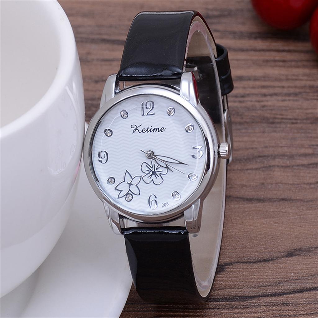 Women Fashion Leather Watch
