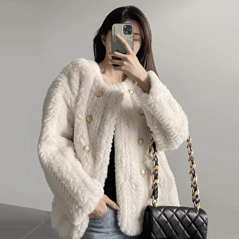 Lamb Wool Coat Women's Winter Small Fragrant Style Loose Thickened Plush White Fur Top Cotton Coat