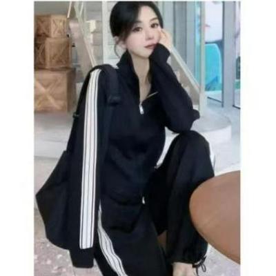 Европейский шик Женский осенний 2025 года Спортивный костюм-двойка для похудения с воротником-стойкой