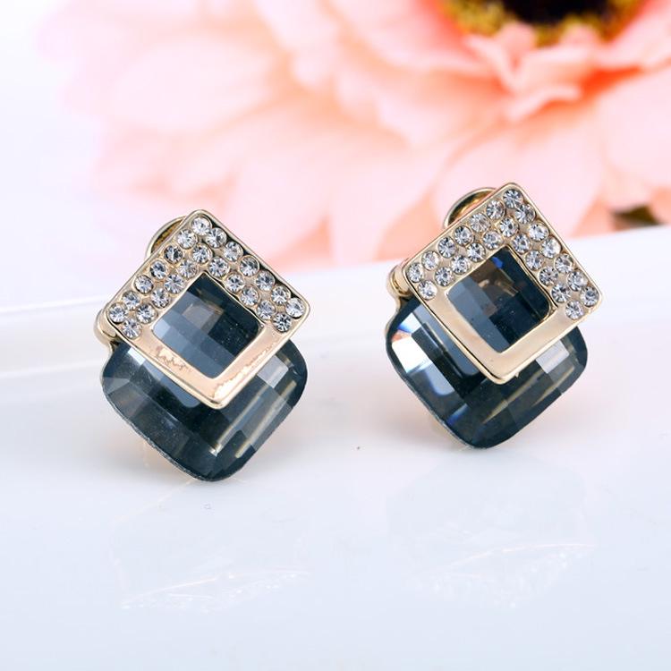 Korean Crystal Rhombus Stud Earrings: Stylish and Versatile Women's Jewelry