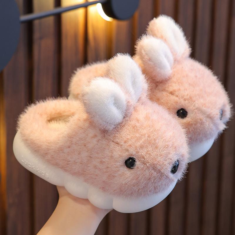 Модные зимние тапочки для девочек и мальчиков, теплые мягкие домашние тапочки для родителей, пушистые туфли с изображением кролика из мультфильма, детские тапочки с мягкой подошвой