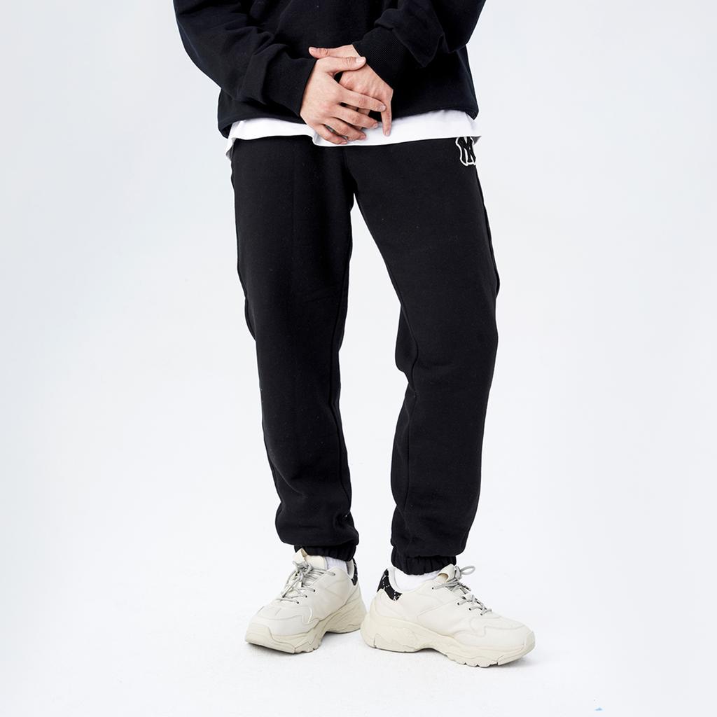 MLB New York Yankees Knitted Sweatpants Unisex Black Moderate Cuffed Pants 3APT00216-50BKS