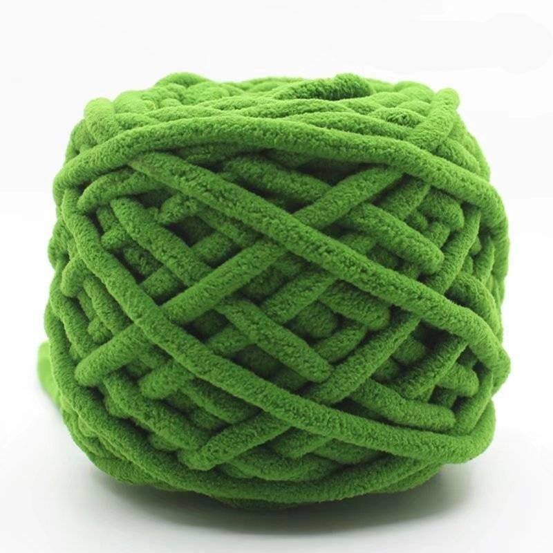 Объемная шерстяная ровница для вязания уютных теплых аксессуаров и толстой одежды