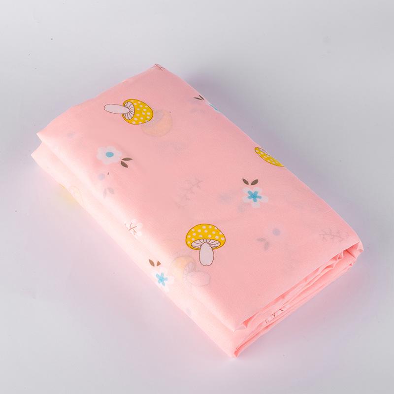 Пододеяльник из хлопка и шелка с внутренним наполнителем.