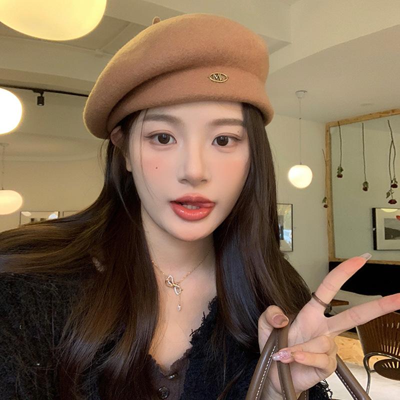 Xiaoxiangfeng white beret female autumn and winter show a small face new temperament wool painter bud hat