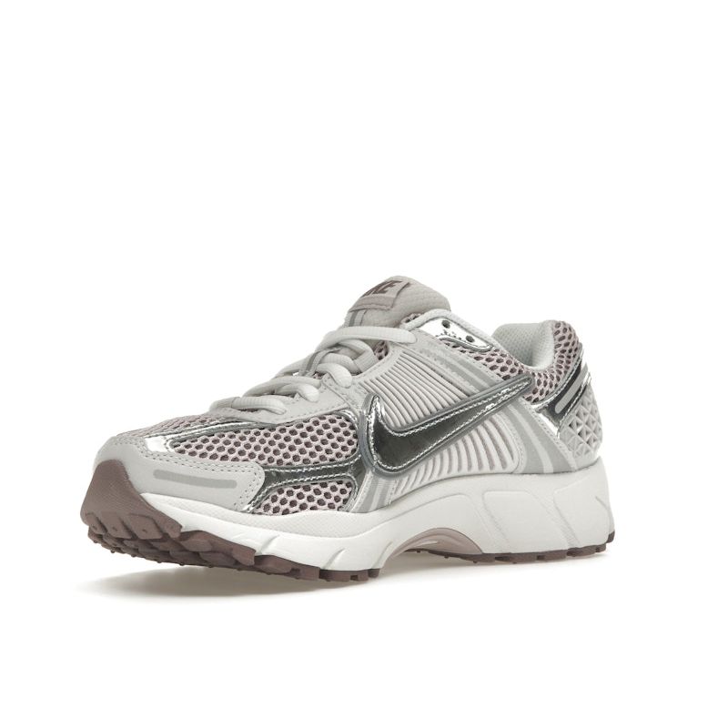 Nike Air Zoom Vomero 5 Chrome Platinum Violet Women Sneakers Cream Vast-Grey Metallic-Silver HV6417-001