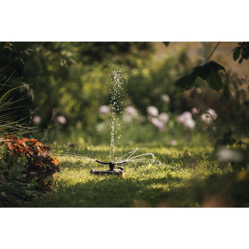 Fiskars Pulsating Rotating Garden Sprinkler on Wheels, Metal, 500M2