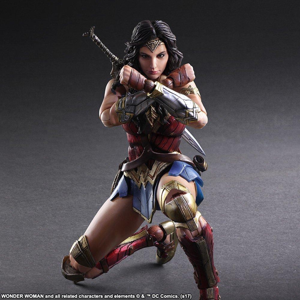 WONDER WOMAN PLAY ARTS Kai Wonder Woman PVC painted action figure