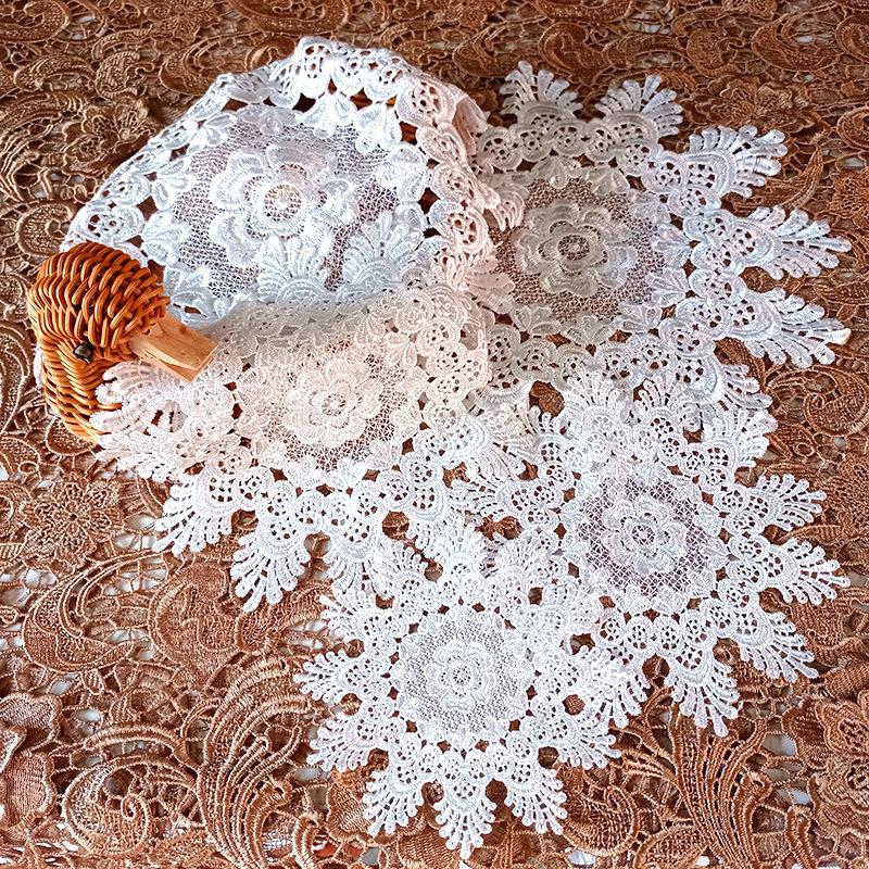 Hollow-out Lace Embroidery Flower Heat Resistant Slip-resistant Dining Table Decorations Accessories