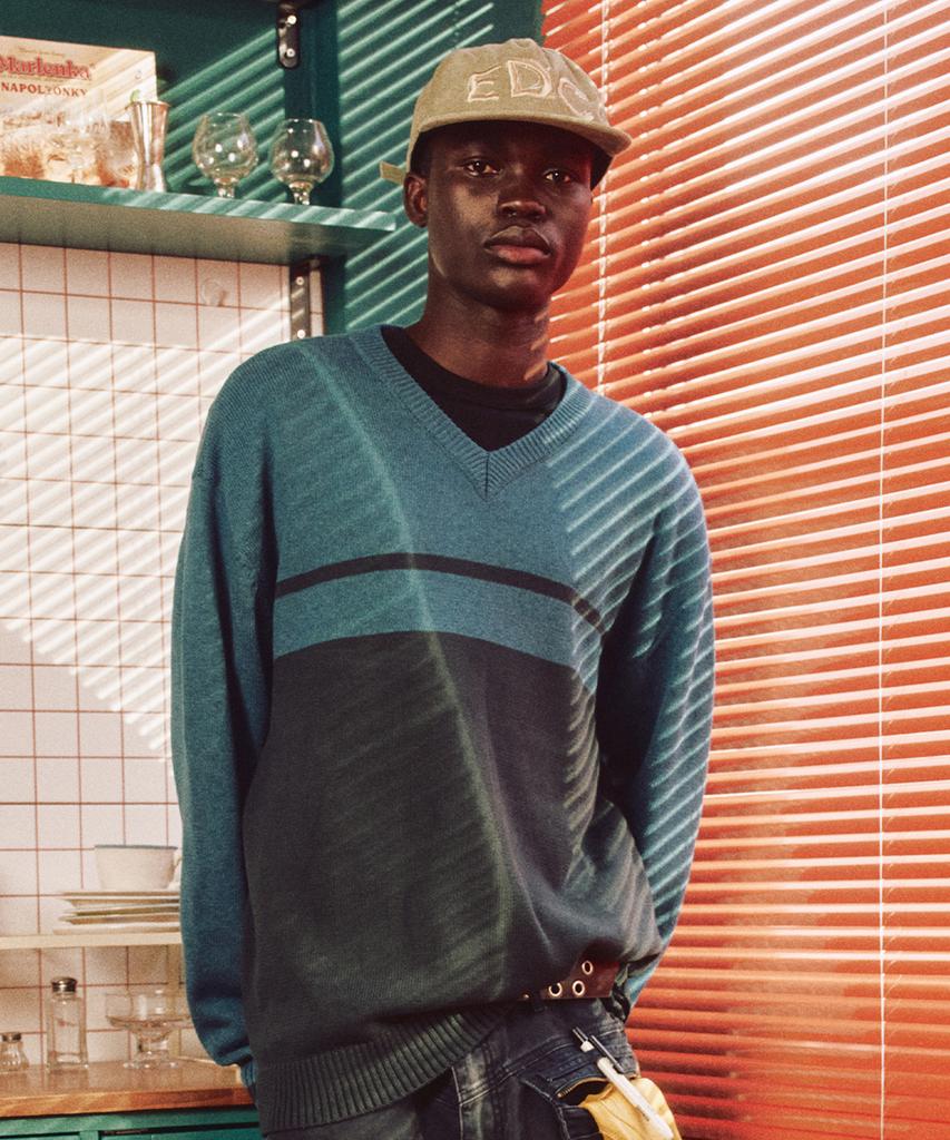 XTONZ Xtk175 Border V-Neck Pullover Knit (Blue)