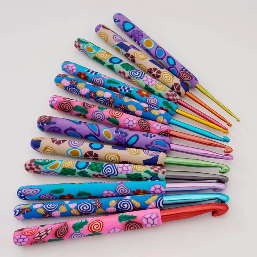 Набор крючков для вязания из 12 предметов, цветные спицы для вязания крючком 2,0-8,0 мм, эргономичные спицы, аксессуары для вязания крючком для рукоделия