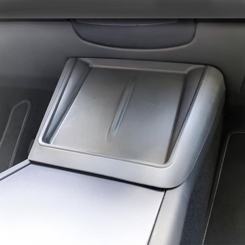 Беспроводная зарядная панель для центральной консоли автомобиля для Tesla Model Y Juniper 2025, противоскользящий силиконовый коврик, аксессуары для интерьера автомобиля