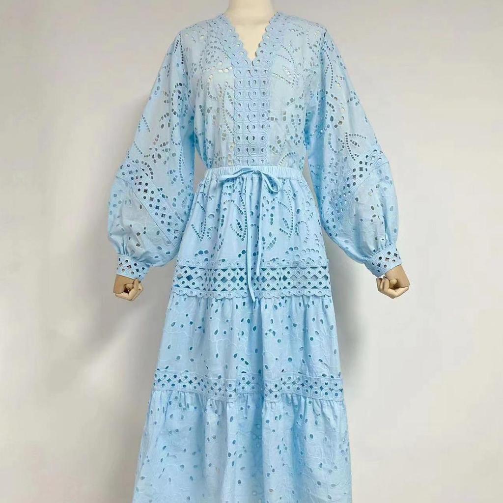 Комплект из топа с V-образным вырезом и рукавами-фонариками и ажурной юбки на резинке для женщин, осень 2023