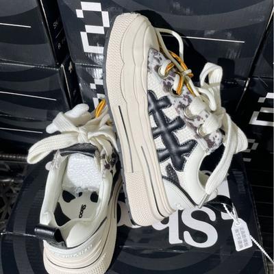 Женская обувь – Кроссовки