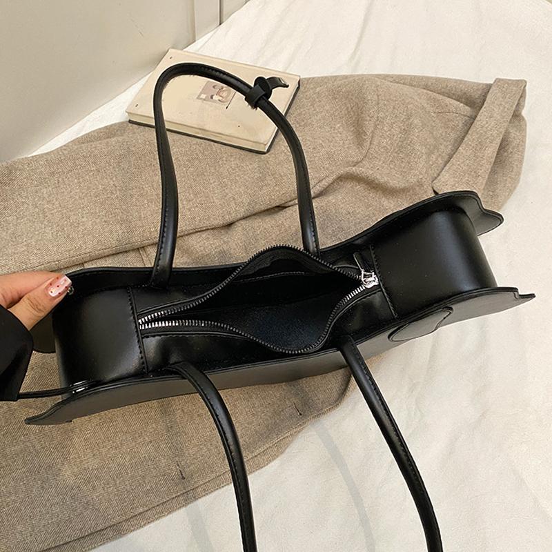 Yogodlns Three-dimensional Dachshund Shoulder Bag PU Leather Retro Handbag Design Underarm Bag For Women Trend Commut Bag