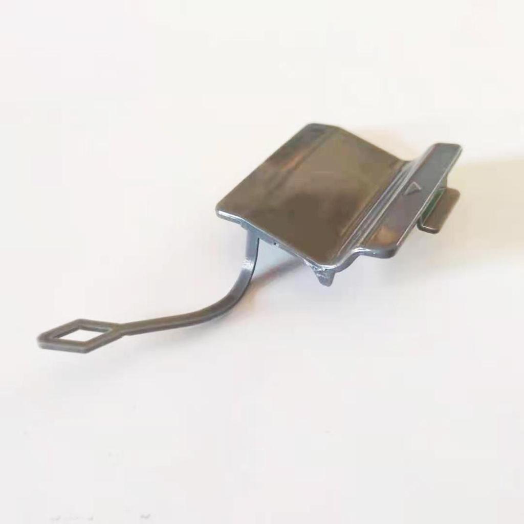 BMW 5 серии E12/E28/E34/E39 Задний бампер Накладка на буксировочный крюк (51127240133)