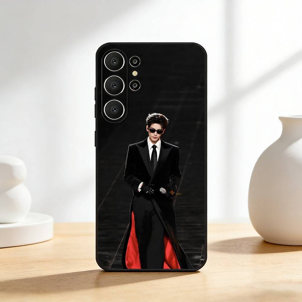 P-Pursuit of Jade-Zhang Linghe Phone Case For Samsung S26,S25,24,23,22,30,21,10,9,Ultra,Plus,Lite,Black Soft Case