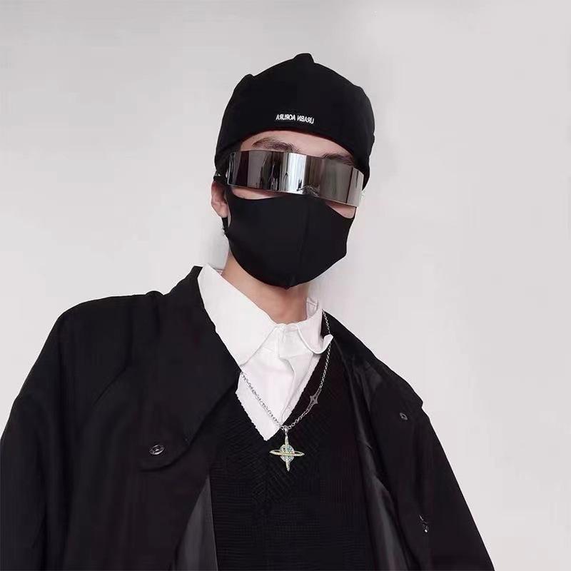 One-piece curved headband, sunglasses, punk style, European and American one-piece lenses, futuristic sense, street photography, fashion sunshade