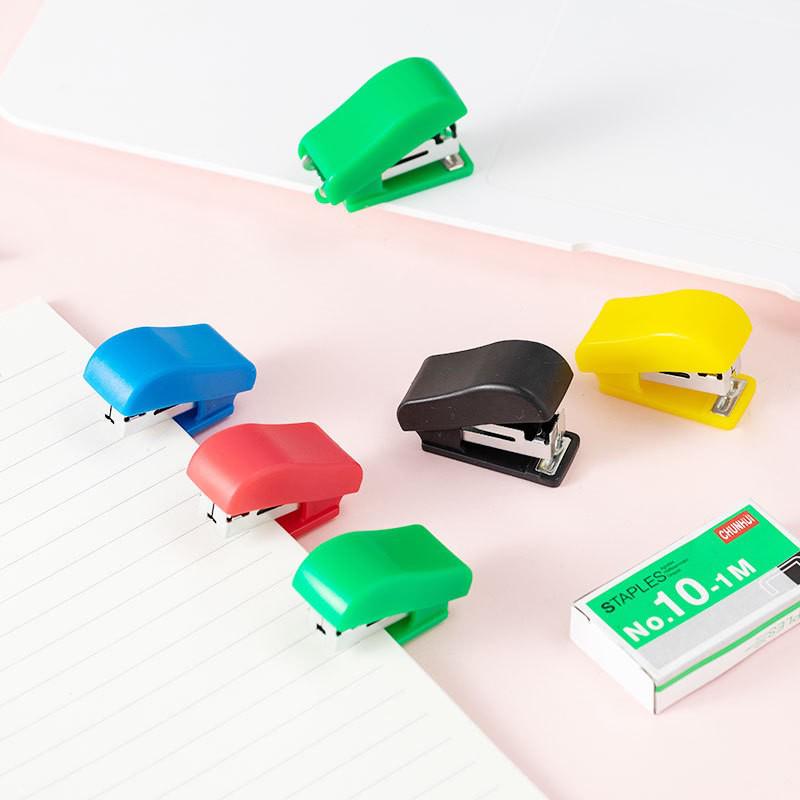 Compact Cartoon Stapler Set with No. 10 Staples, Effort-Saving Design for Students