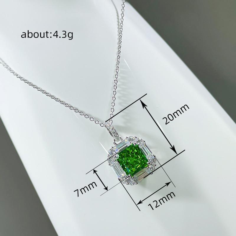 Серебряная подвеска 925 пробы с зеленым фианитом для женщин Изящные Очаровательные Аксессуары на шею Шикарные Свадебные Украшения