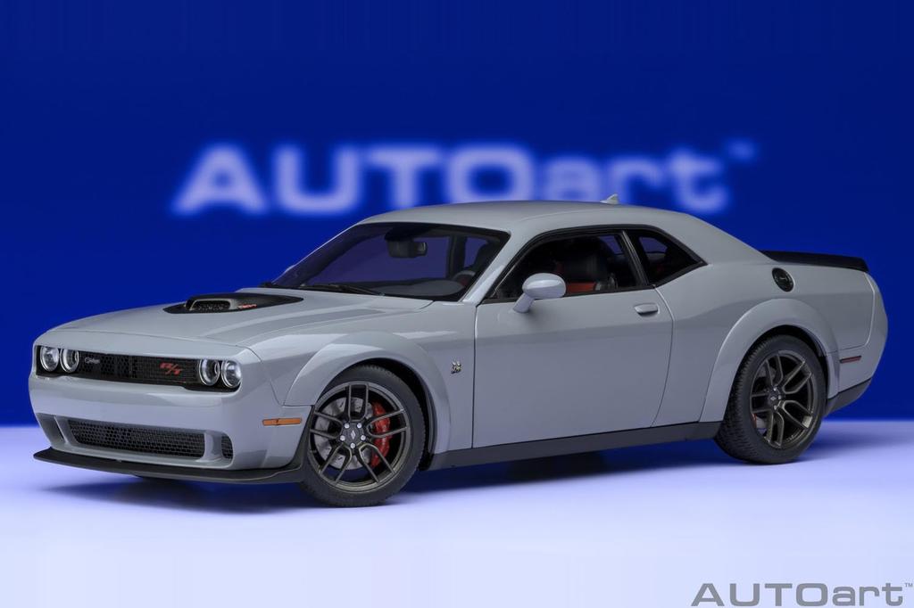 AUTOart Scale Dodge Challenger Scat Pack Widebody 2022 SMOKE Finished Product 1/18 R/T SHOW/Gray
