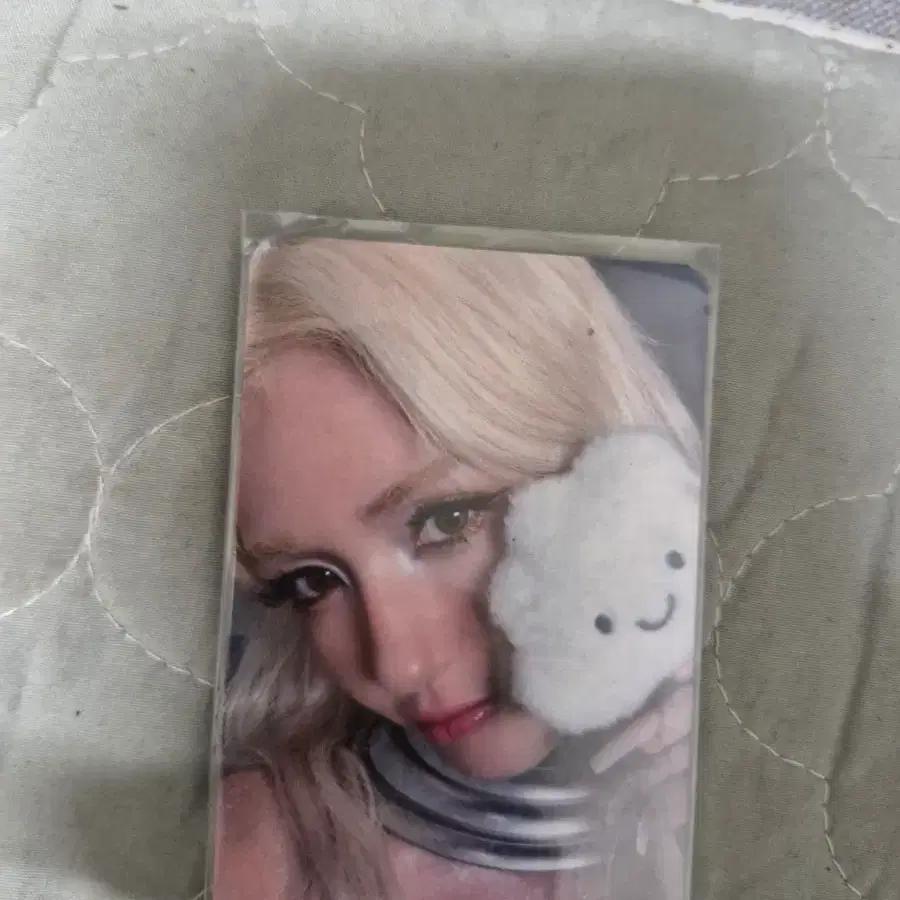 Jeon Somi music show photocard