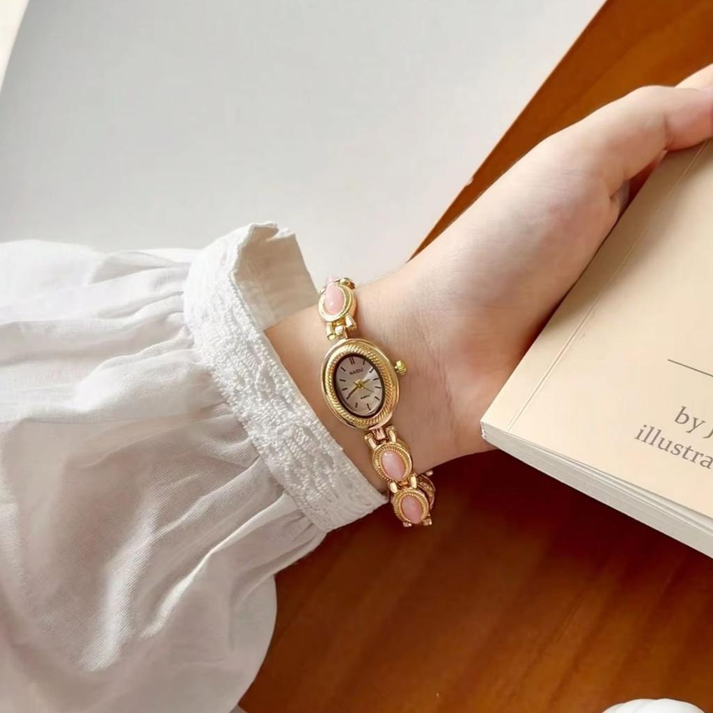 High-End Luxury Women's Wristwatch Elegant Green Jewelry Gemstone Quartz Bracelet Watch Gift for Women Fashion Dress Watch