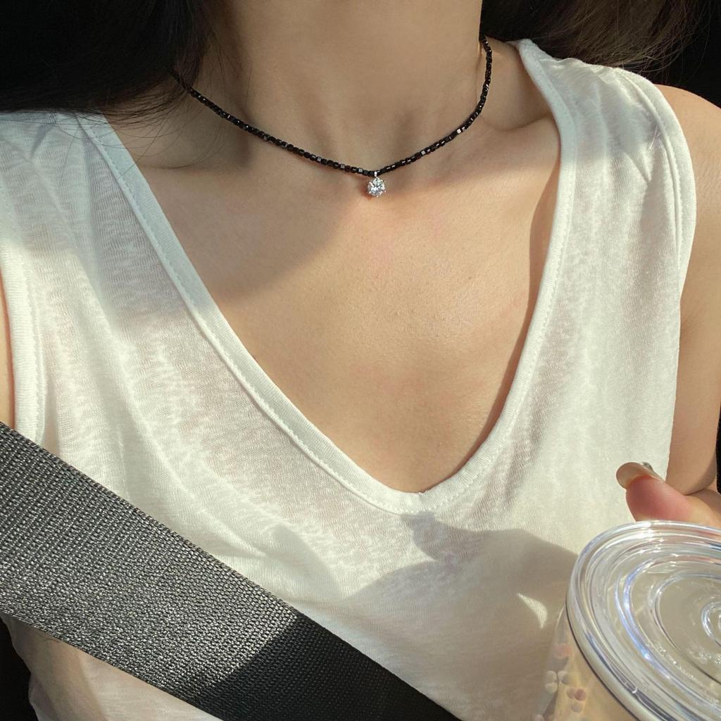 Высококачественное ожерелье из циркона и черной шпинели в холодном стиле: Легкая, роскошная, универсальная и элегантная цепочка на ключицу.