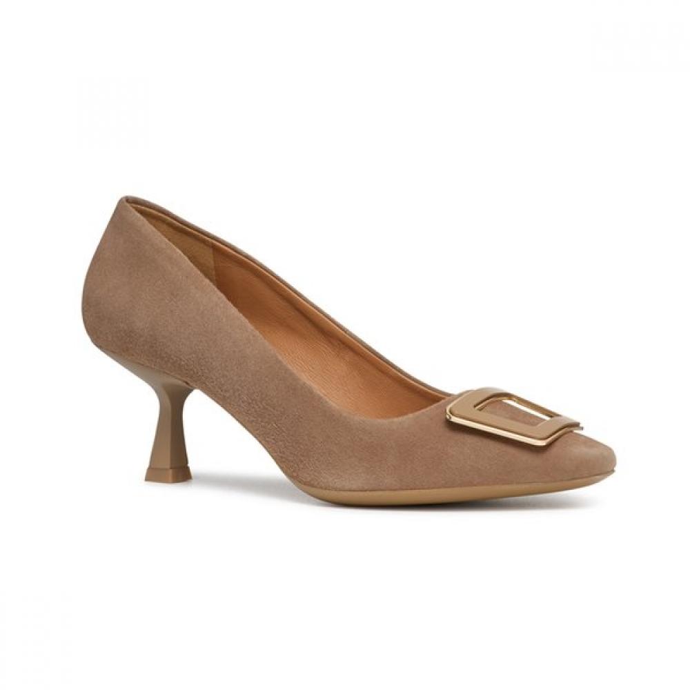 Geox Women S ComfoRt Point dReSS ShoeS Beige giSelda R 8gxmhc4f8R