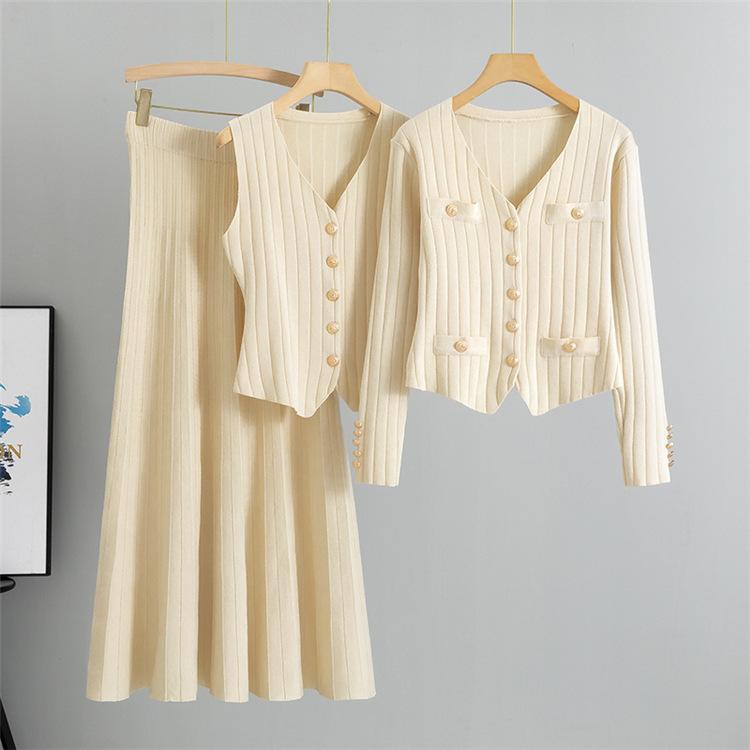 Комплект из трех предметов: свитер с юбкой-полусолнце, брючный костюм для женщин, осенне-летний жилет, вязаный кардиган