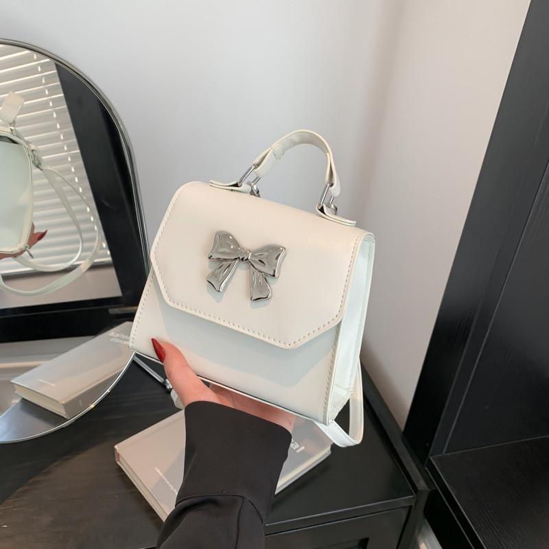 Elegant Butterfly Bow Fashionable Single Shoulder Bag For Women Stylish Casual 2024