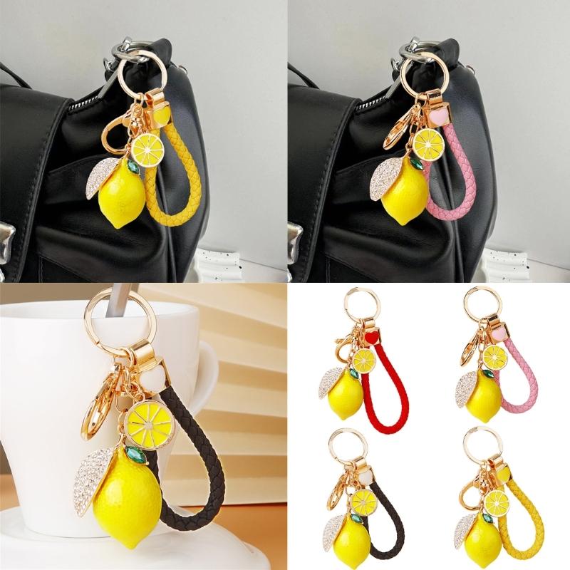 Яркий брелок-лимон с 4 вариантами веревки Прочный металлический материал Компактный 10,5 см Для ежедневного использования
