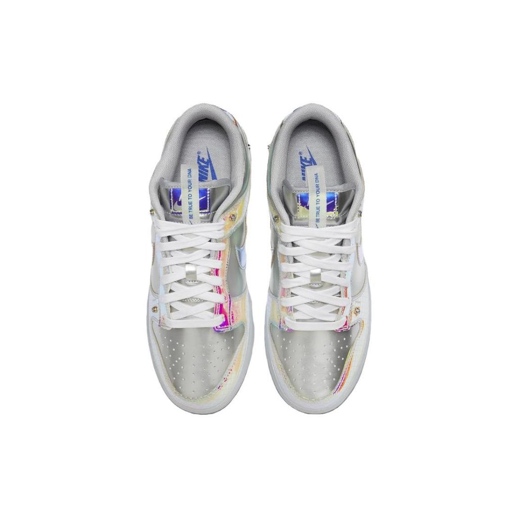 Nike Dunk Low SE Be True to Your DNA — серебряные кроссовки унисекс металлик-серебристый белый многоцветный FN8882-001
