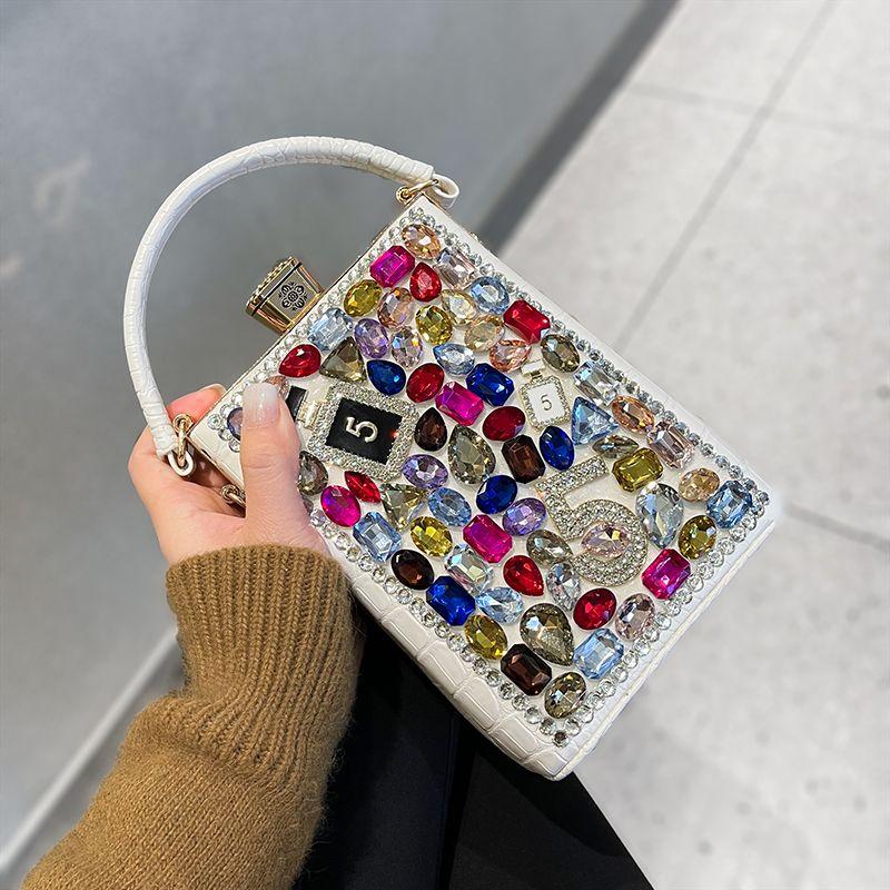 2024 Новая ретро-сумка Water Diamond на одно плечо Cross Small Square для женщин