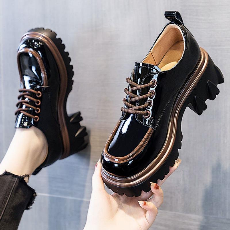 Туфли на квадратном каблуке средней высоты с круглым носком и шнуровкой. Лидер продаж 2024 года. Женская обувь. Весна/осень. Туфли-лодочки с перекрестными шнурками разных цветов. Мокасины.