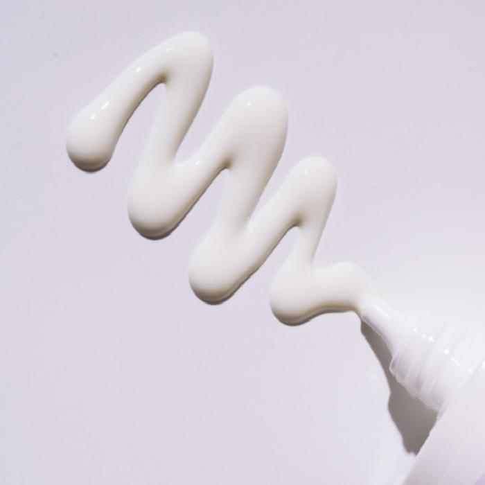 Isntree Onion Fresh солнцезащитный крем-флюид 50 мл SPF 50 PA++++