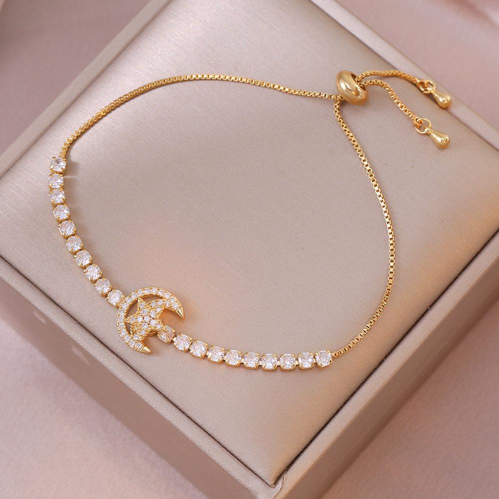 Женский комплект ожерелий с вращающейся звездой и луной: Модные трехсекционные цепочки для ключиц