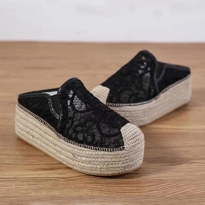 Мода 2025 Лето Новые Кружевные Женские Шлепанцы с Закрытым Носком Горячая Распродажа Дышащие Сандалии на Платформе Уличные Повседневные Шлепанцы Zapatos