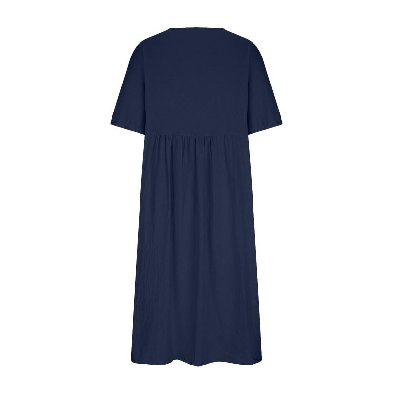 Платье большого размера с круглым вырезом, средней длины, с рукавами-пятиточками