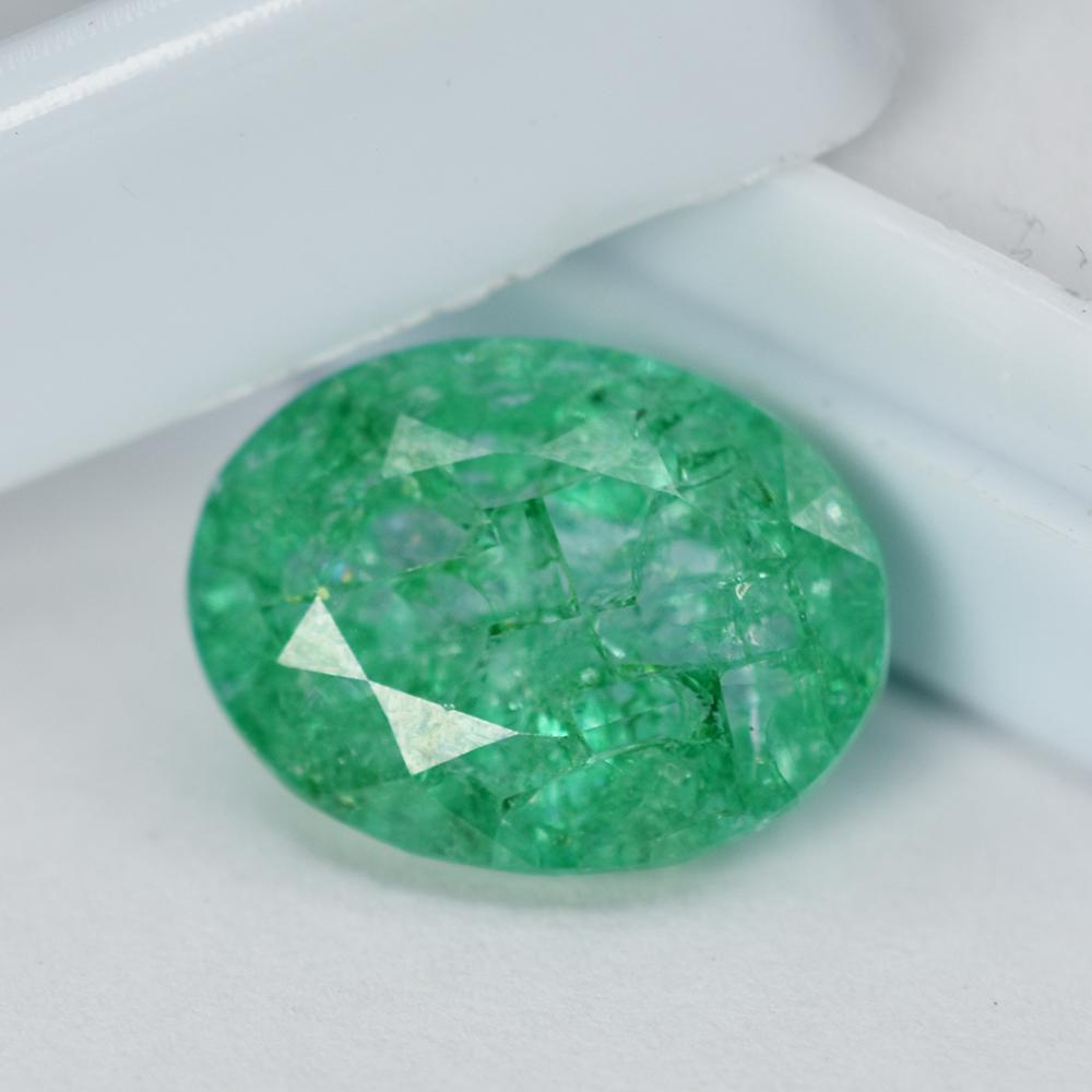 Natural Green Emerald Loose Gemstone 9.65 ct Oval Cut for Jewelry Making and Gem Collections